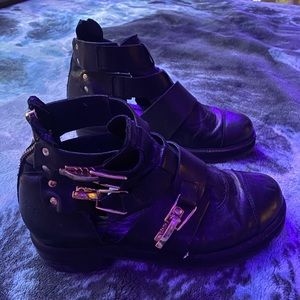 goth leather black boots with gold buckles